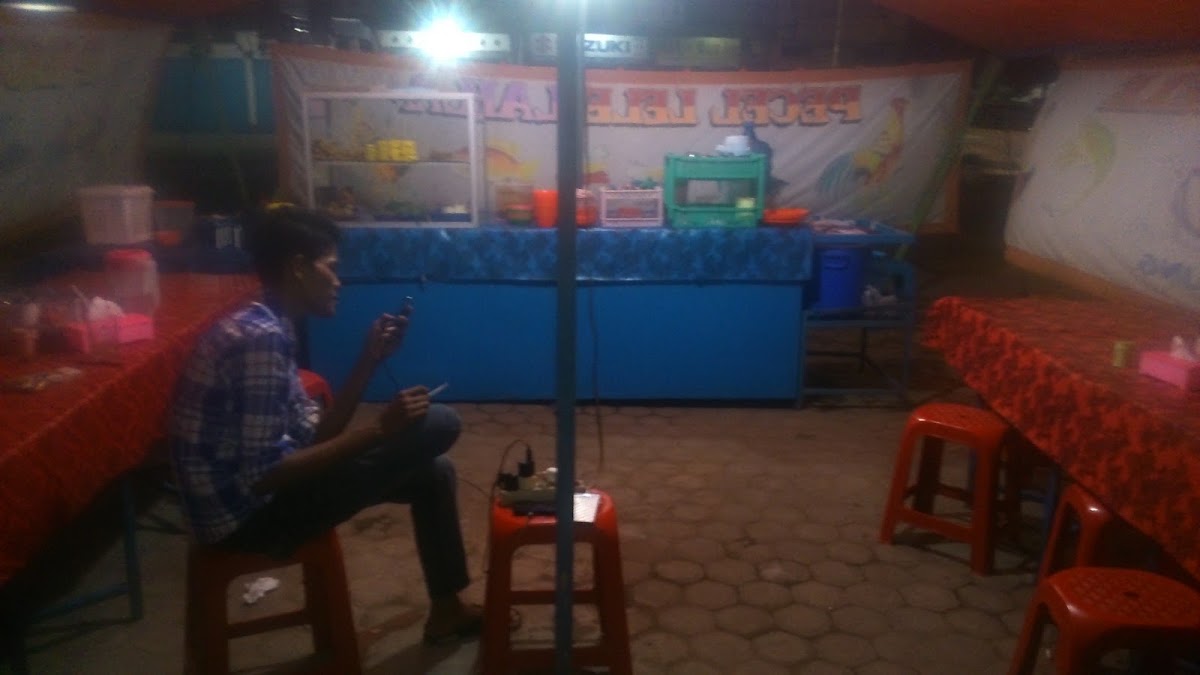 Warung Pecel Lele Laila