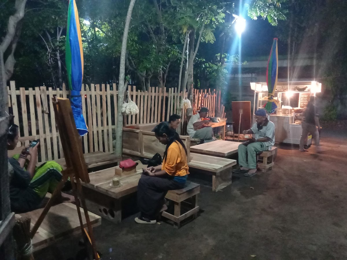 UNAGI Cafe & lesehan