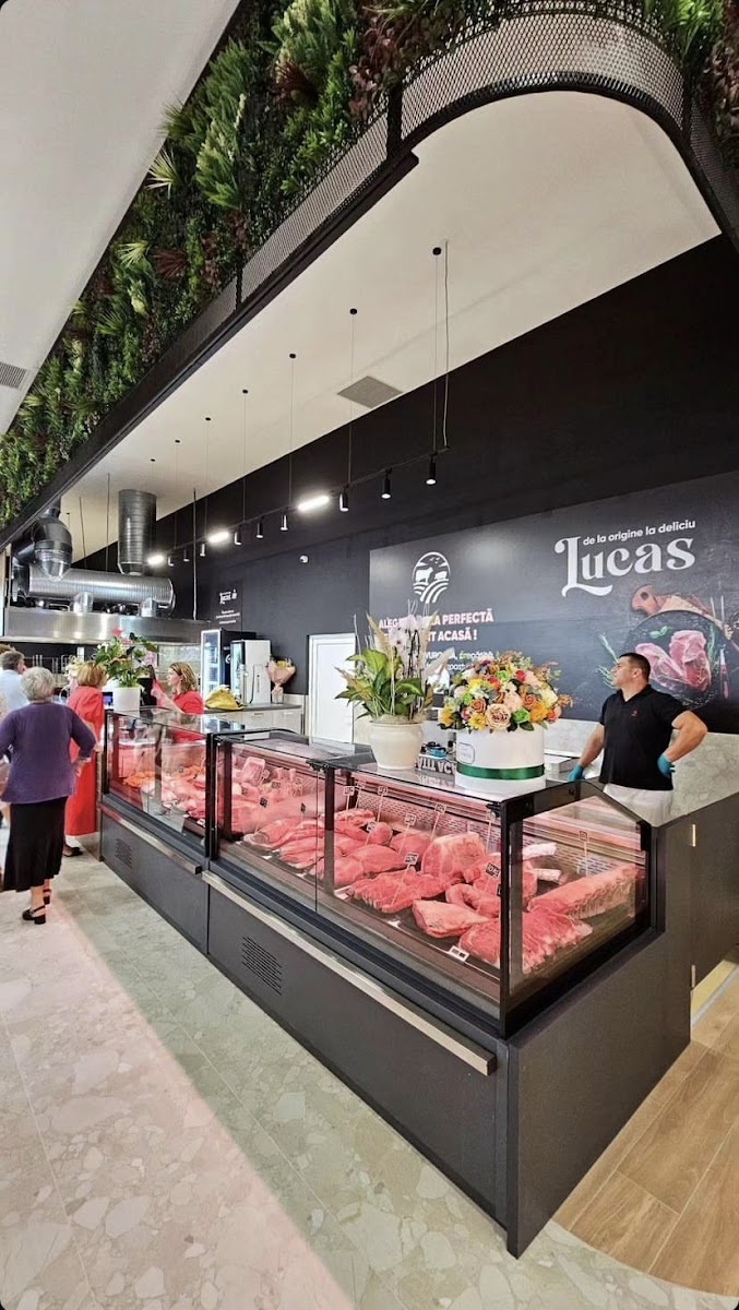 LUCAS GRILL HOUSE RESTAURANT