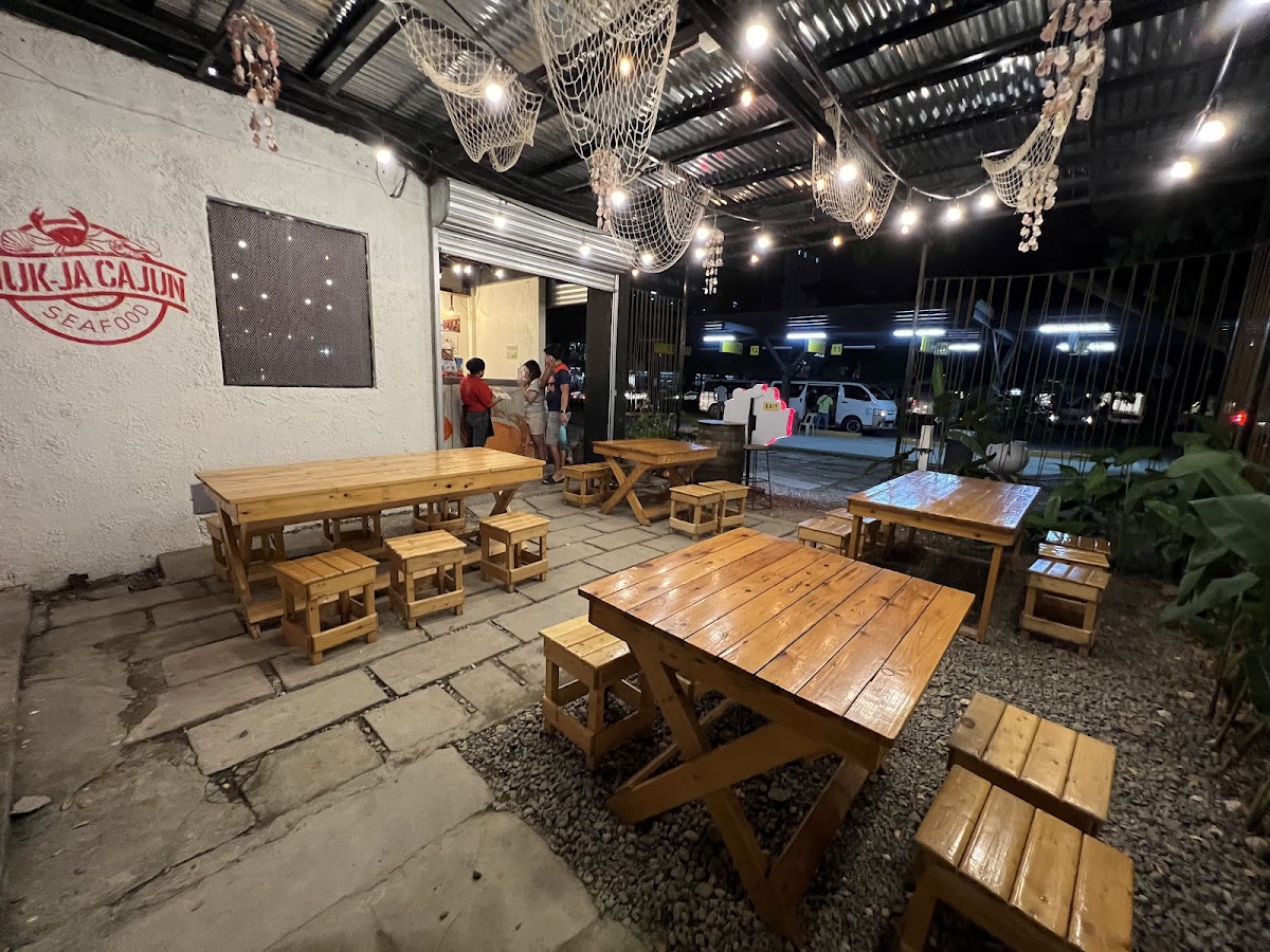 Muk-Ja Cajun Seafood Restaurant