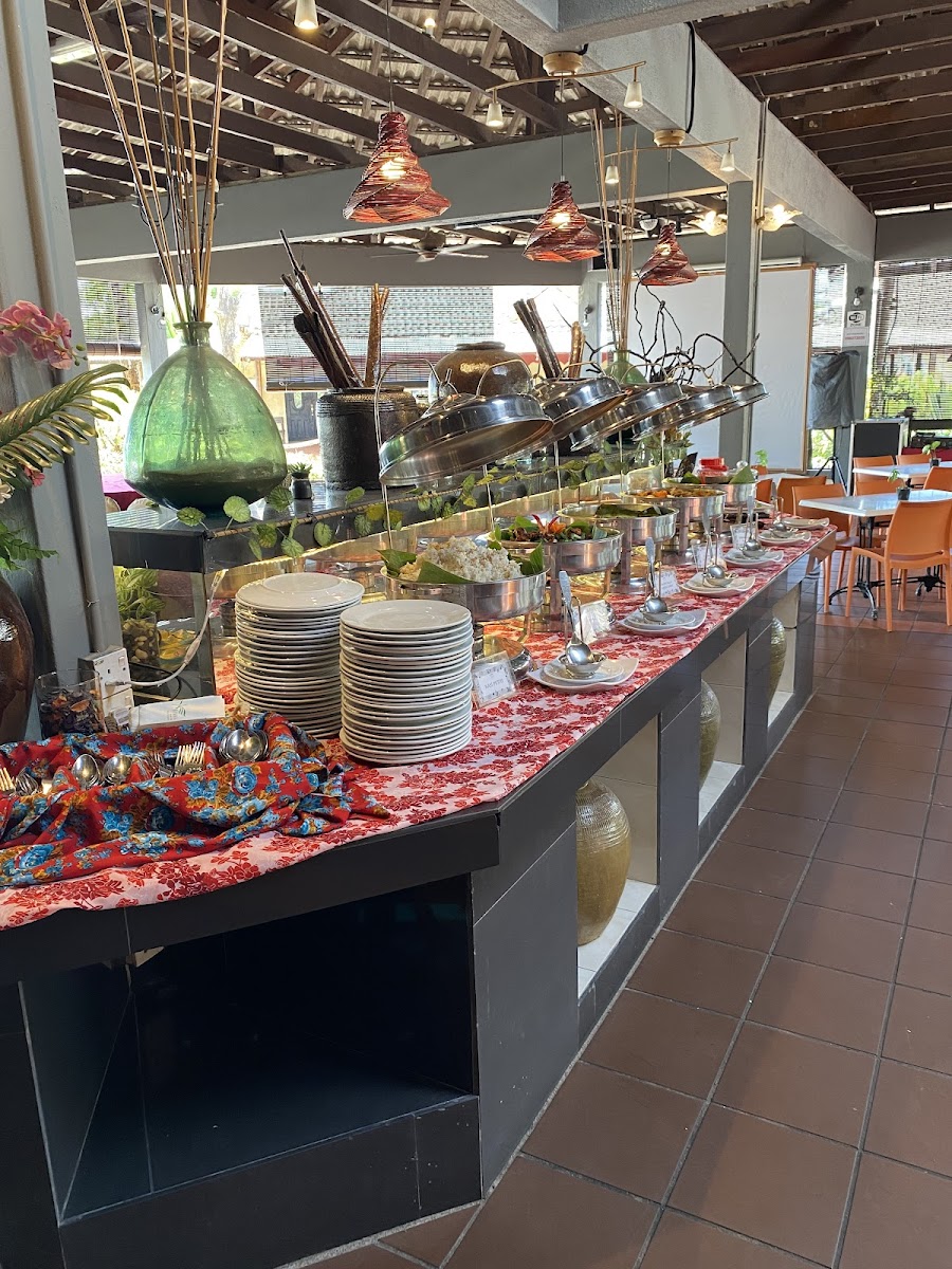 KAYU MANIS Restaurant