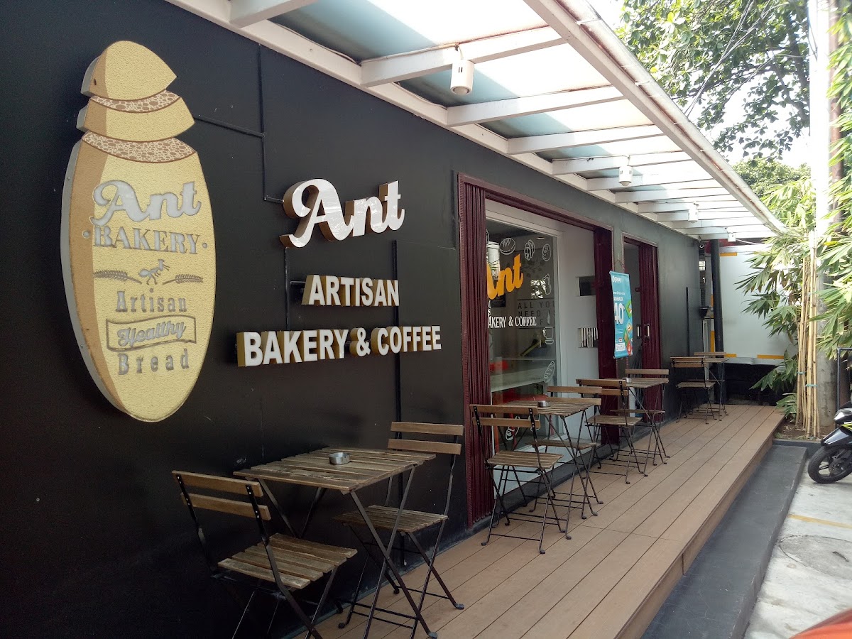 Ant Artisan Bakery & Cafe