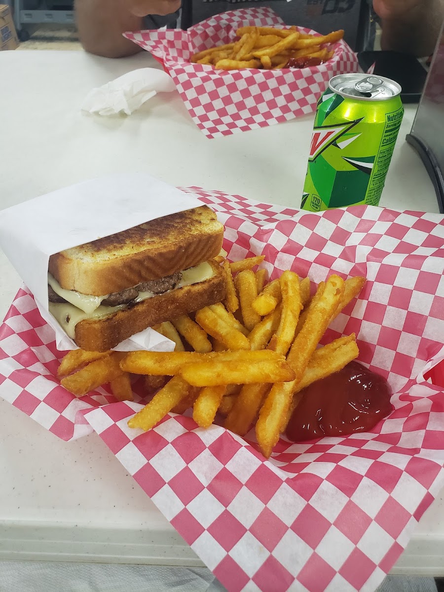 Honobia Creek Store and RV Park - 5