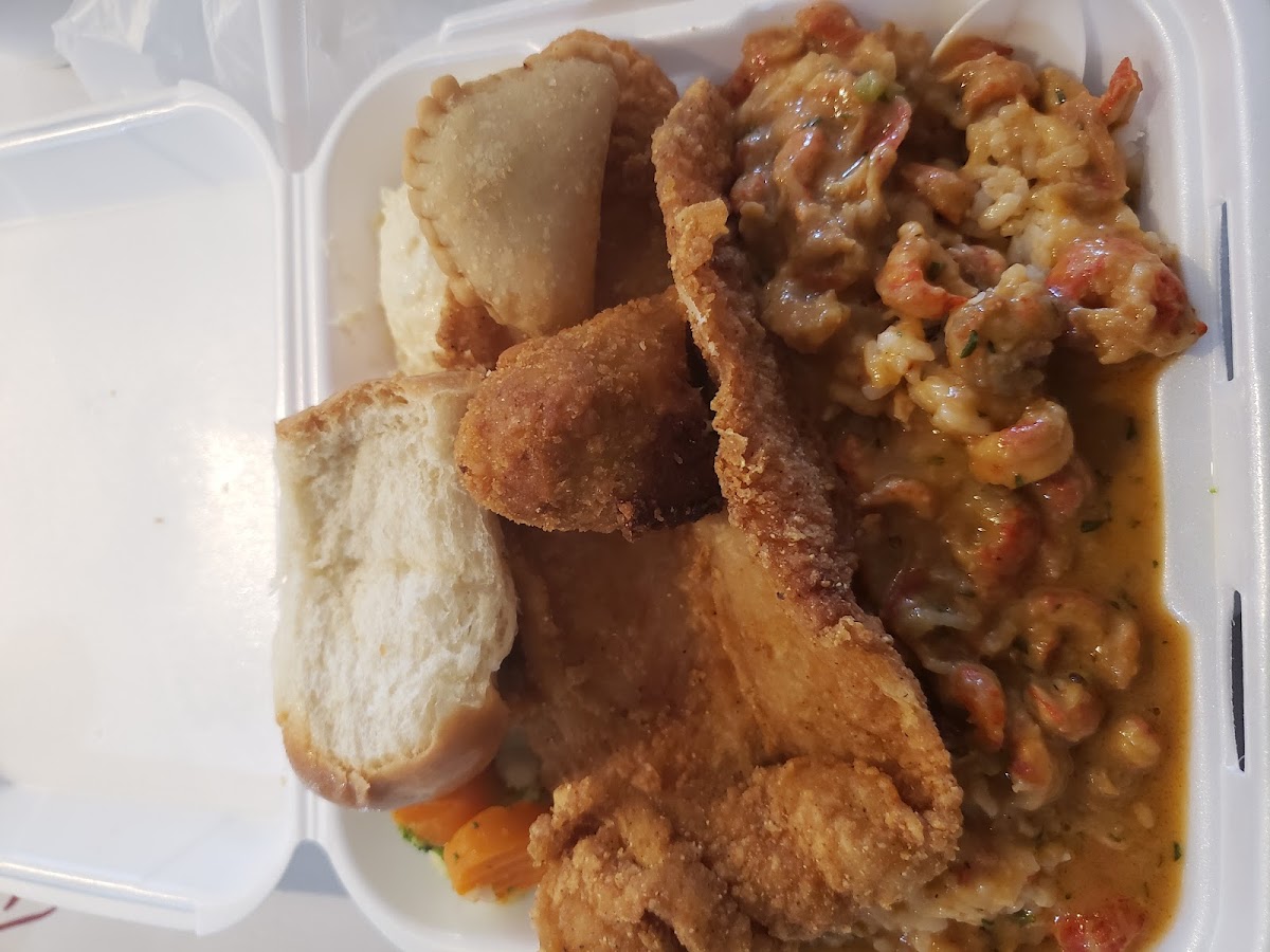 Ref's Southern Cafe & Catering - 8