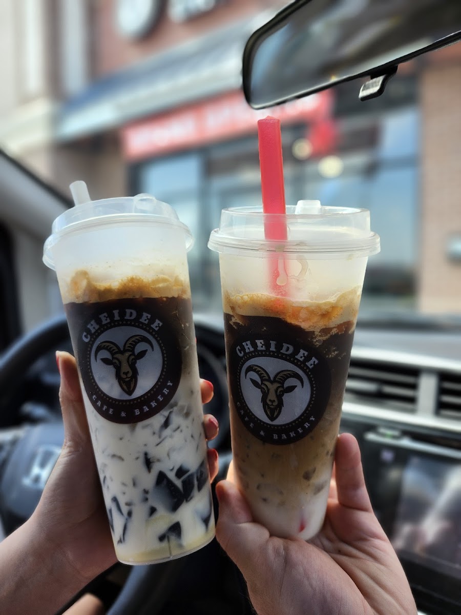 Cheidee Cafe & Bakery - 10