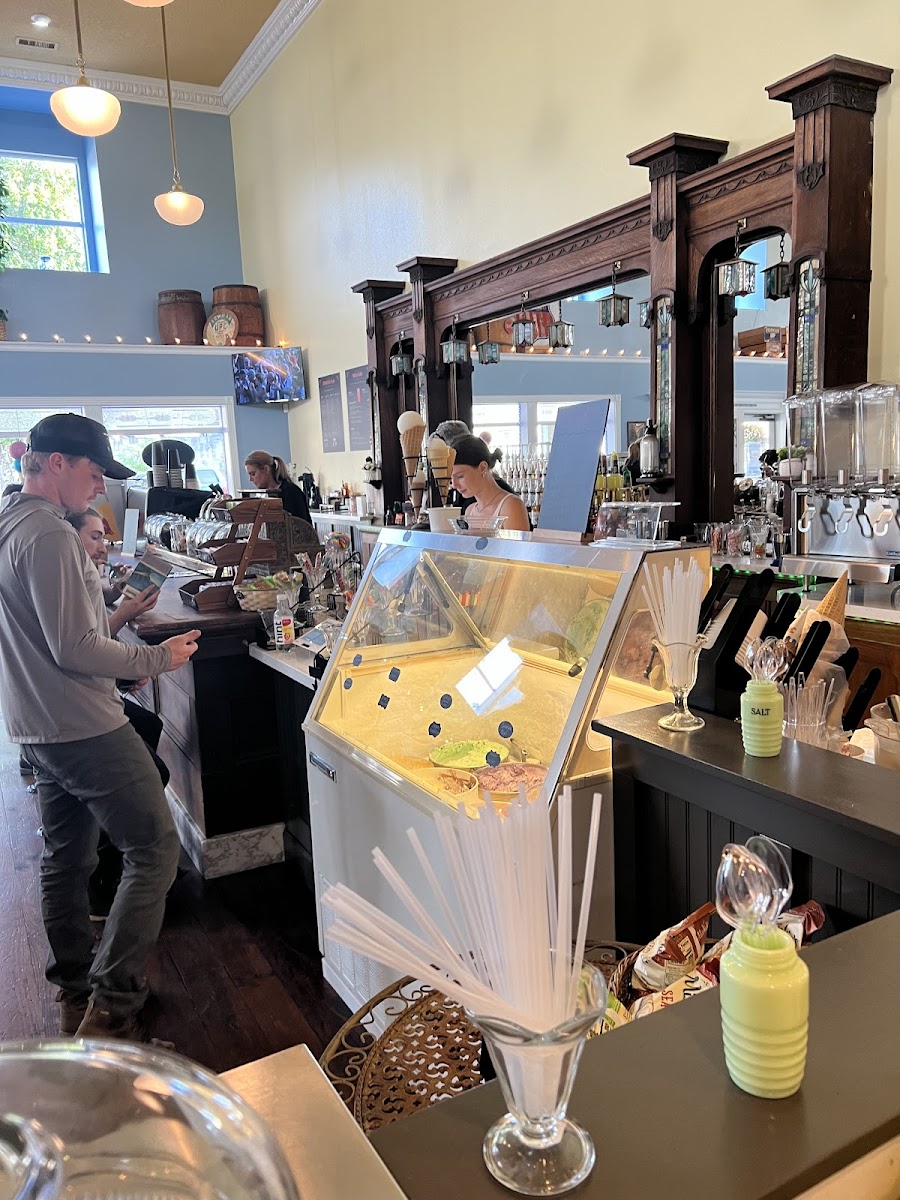 Troutdale Soda Bar Cafe - 2