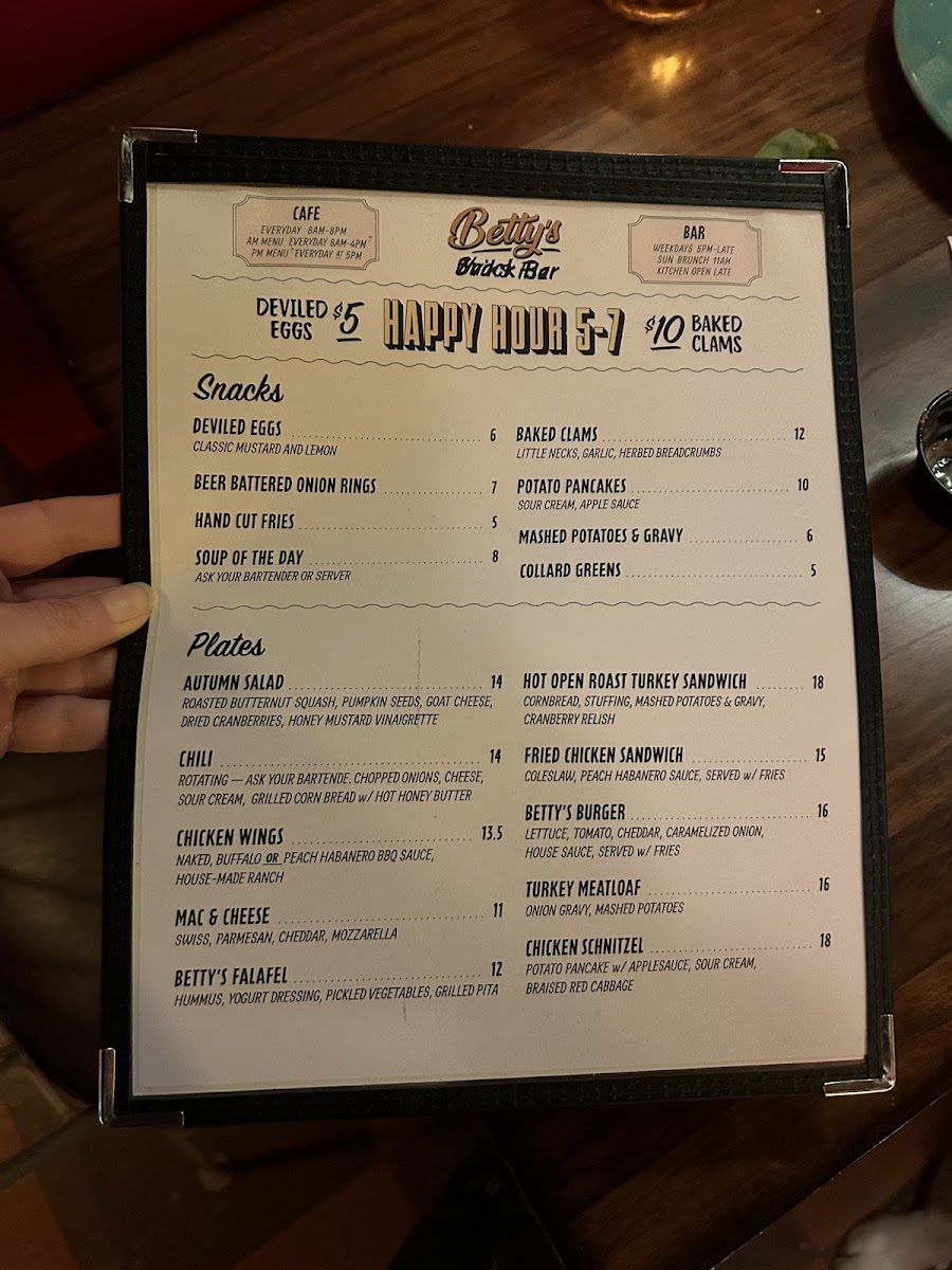 Betty's Snack Bar - 5