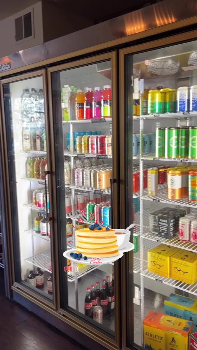 Betty's Snack Bar - 2