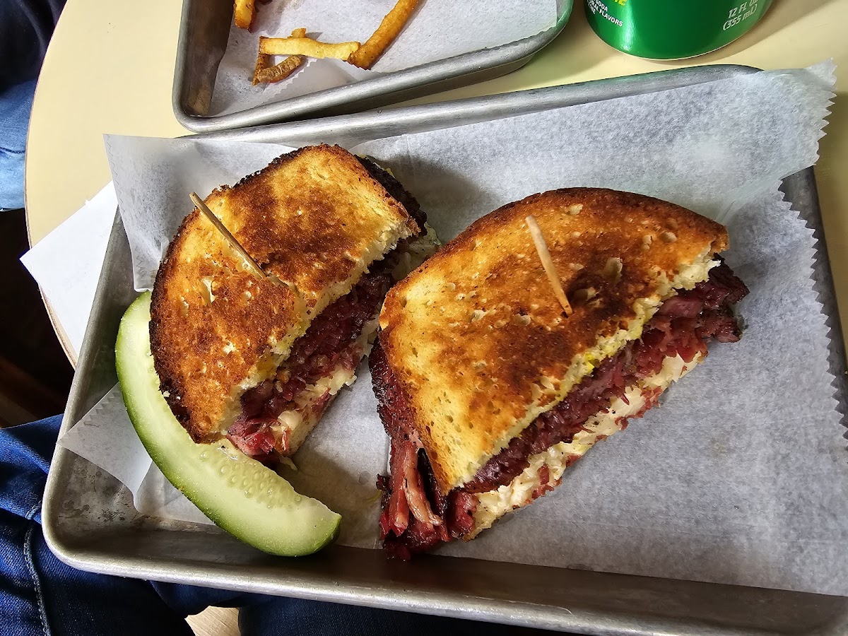 Betty's Snack Bar - 8