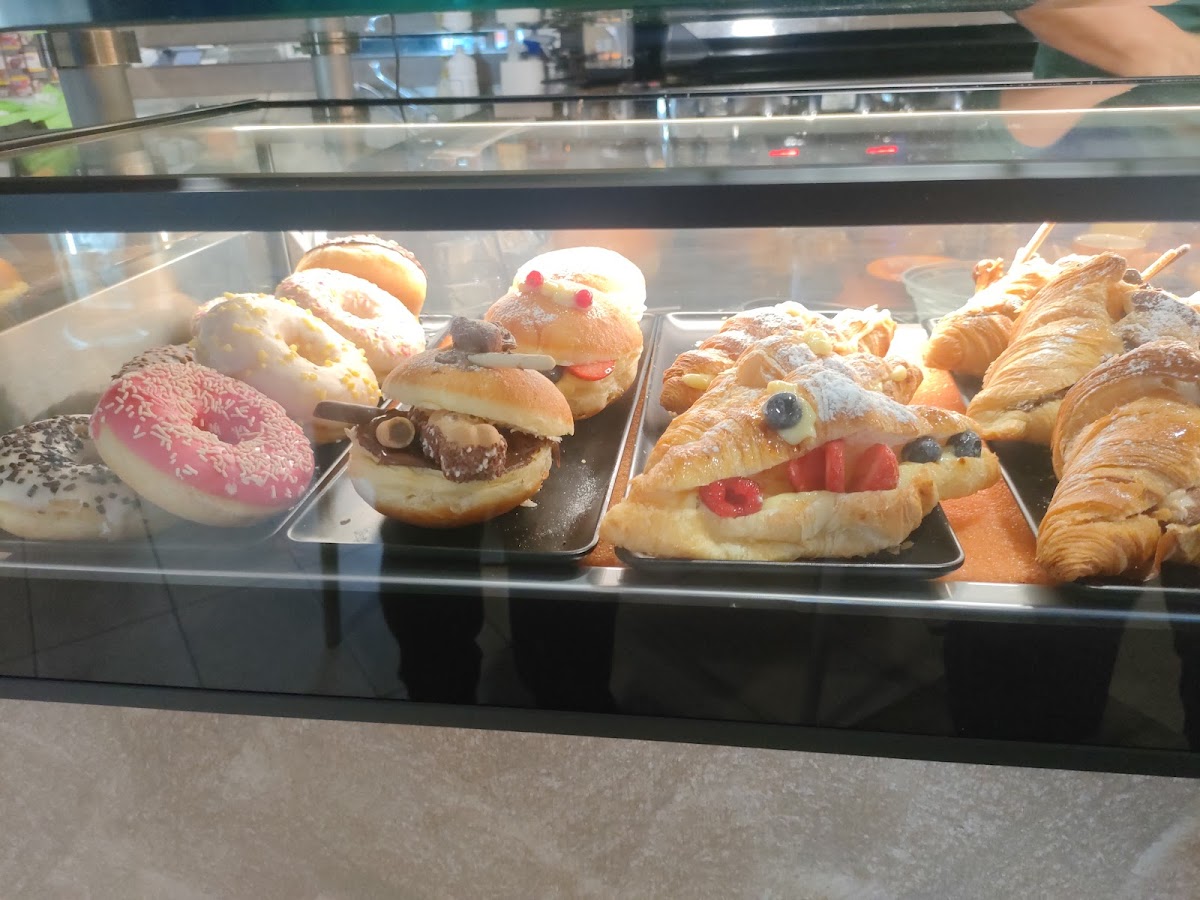 Shine Cafe - 3