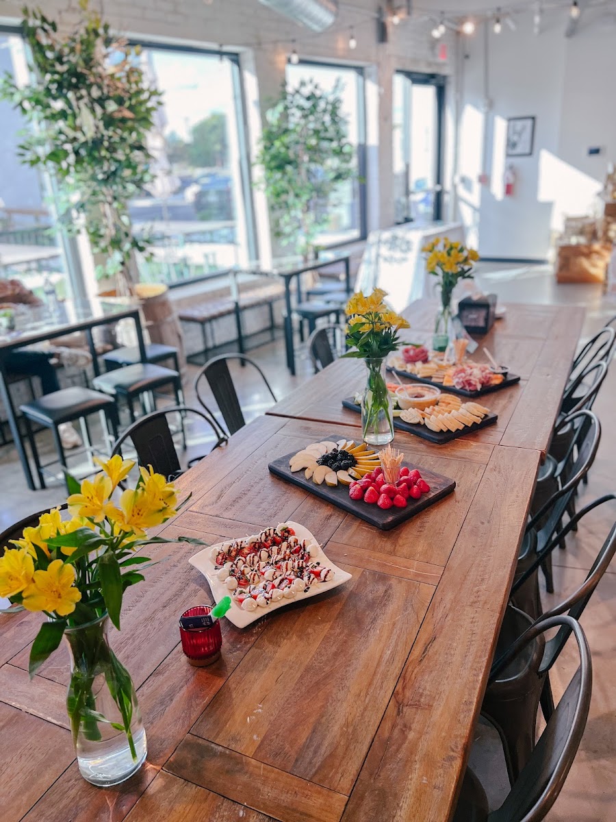 Jackass Café & Wine Bar