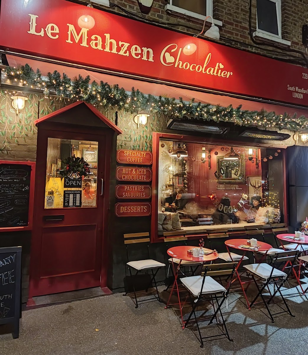 Le Mahzen Chocolatier & Coffee