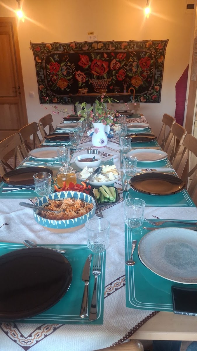 La Familia Dorcea - Punct Gastronomic Local