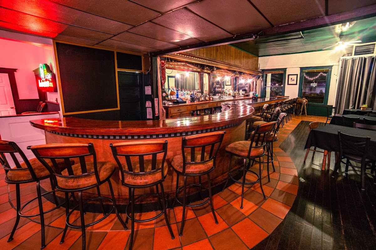 Plymouth Hotel Kitchen & Bar