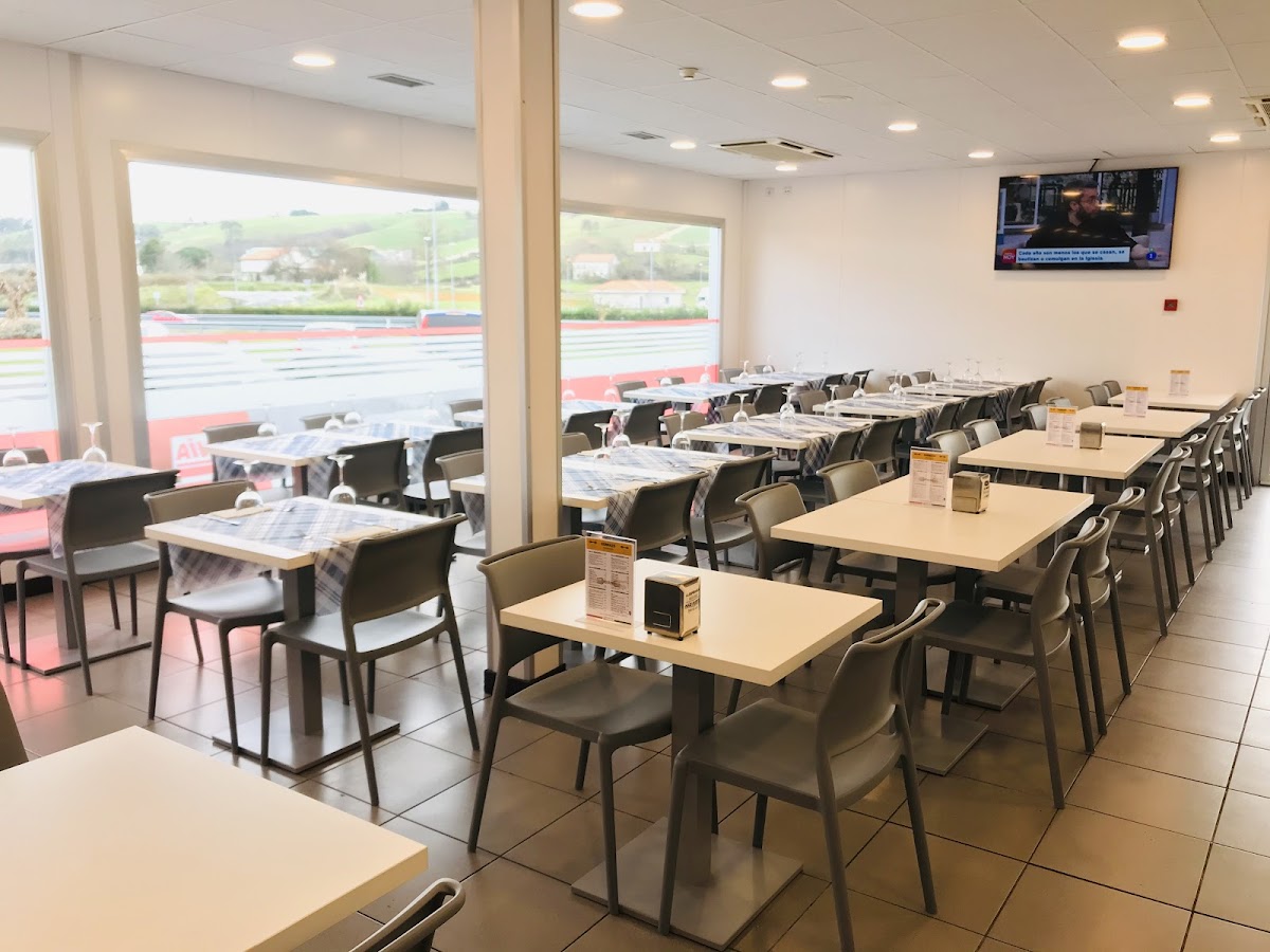 Restaurante La Corbata Gornazo