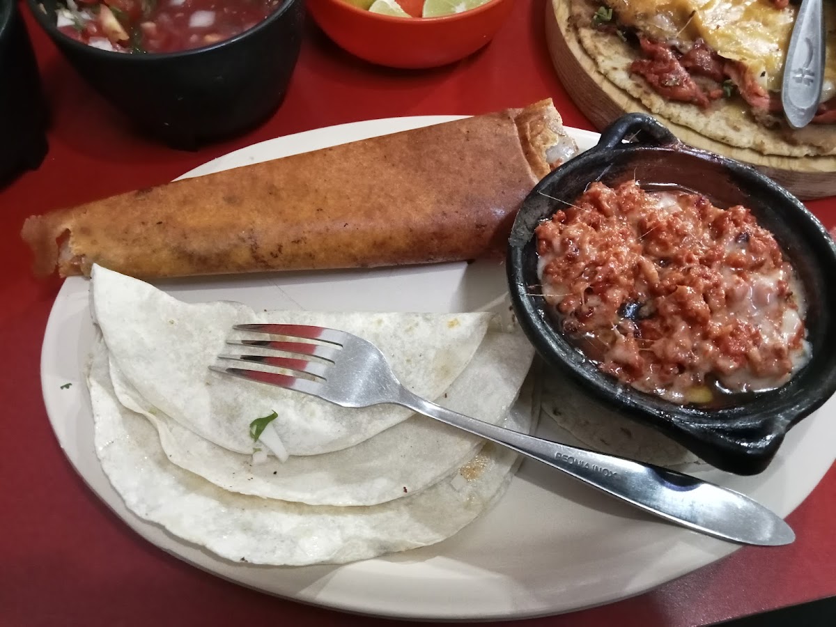 TAQUERIA EL RINCÓN DE JUQUILA