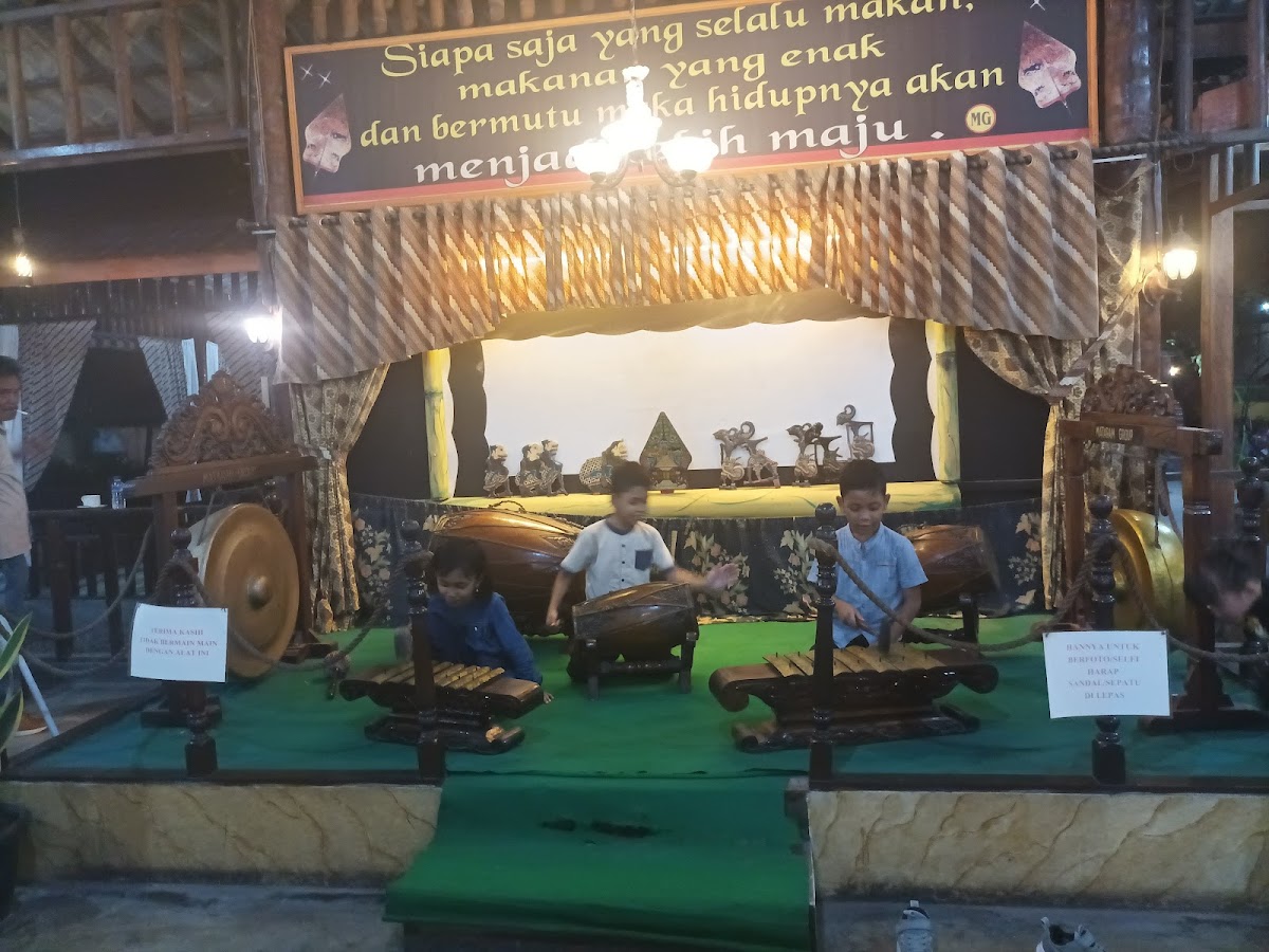 Restoran Taman Keraton