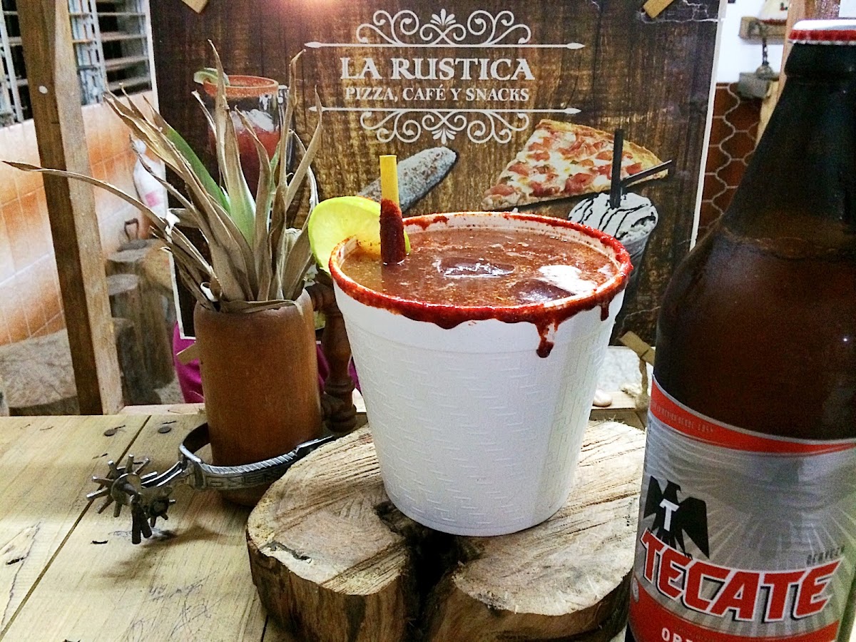 La Rústica Pizza, Café y Snacks