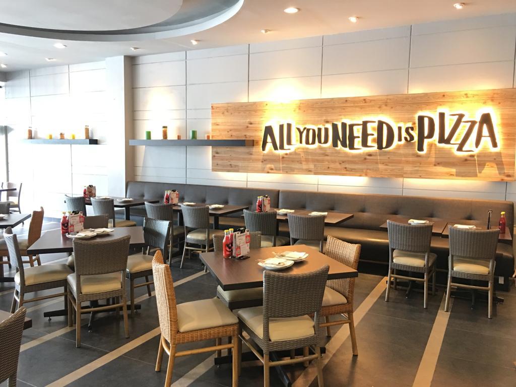 Pizza Hut Restaurant