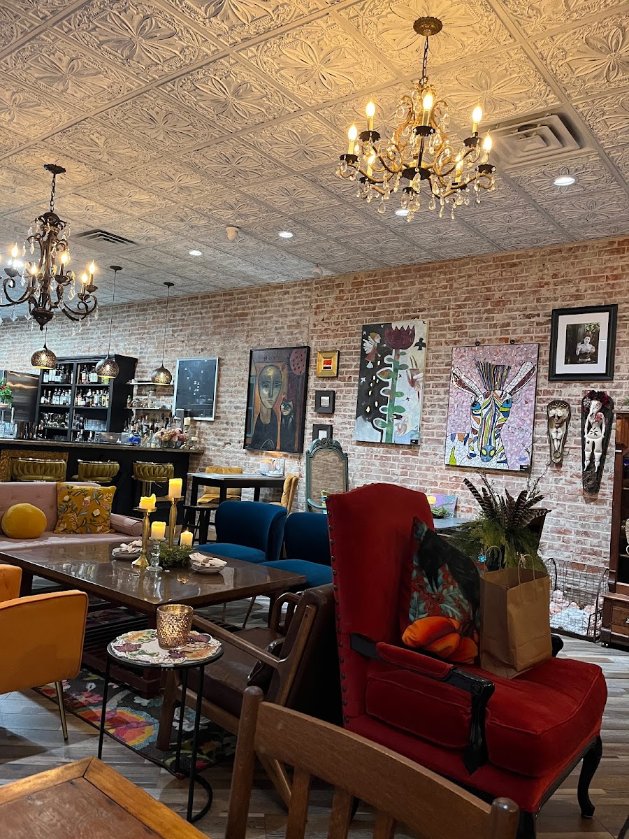 Partners Eatery/4 Partners in Crime