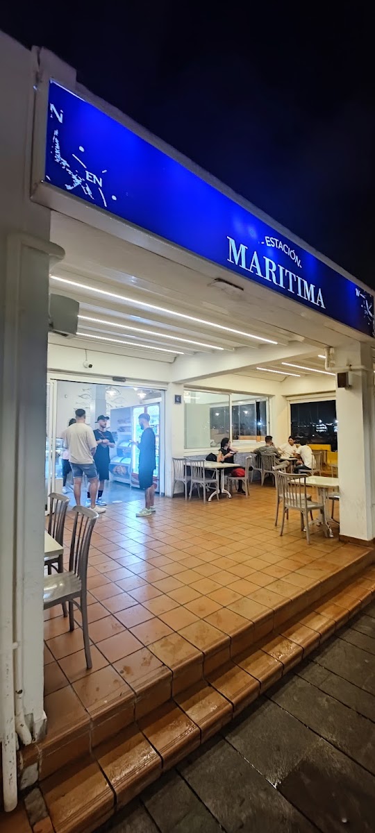 ESTACIÓN MARÍTIMA CAFETERÍA
