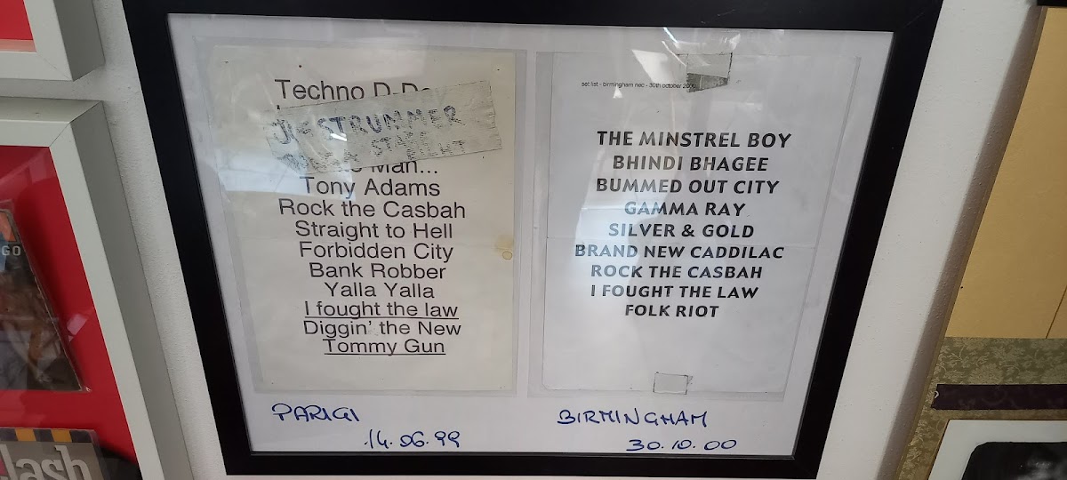 Clash City Rockers Cafè - 2