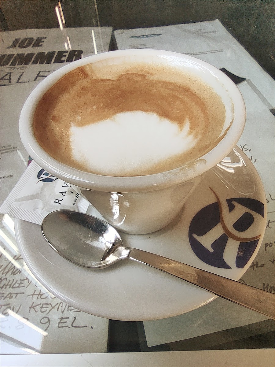 Clash City Rockers Cafè - 5