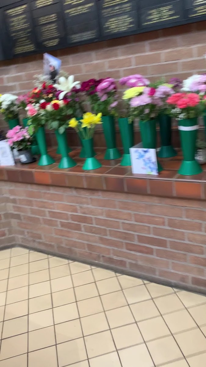 Hearts and Flowers Cafe & Florists - 2