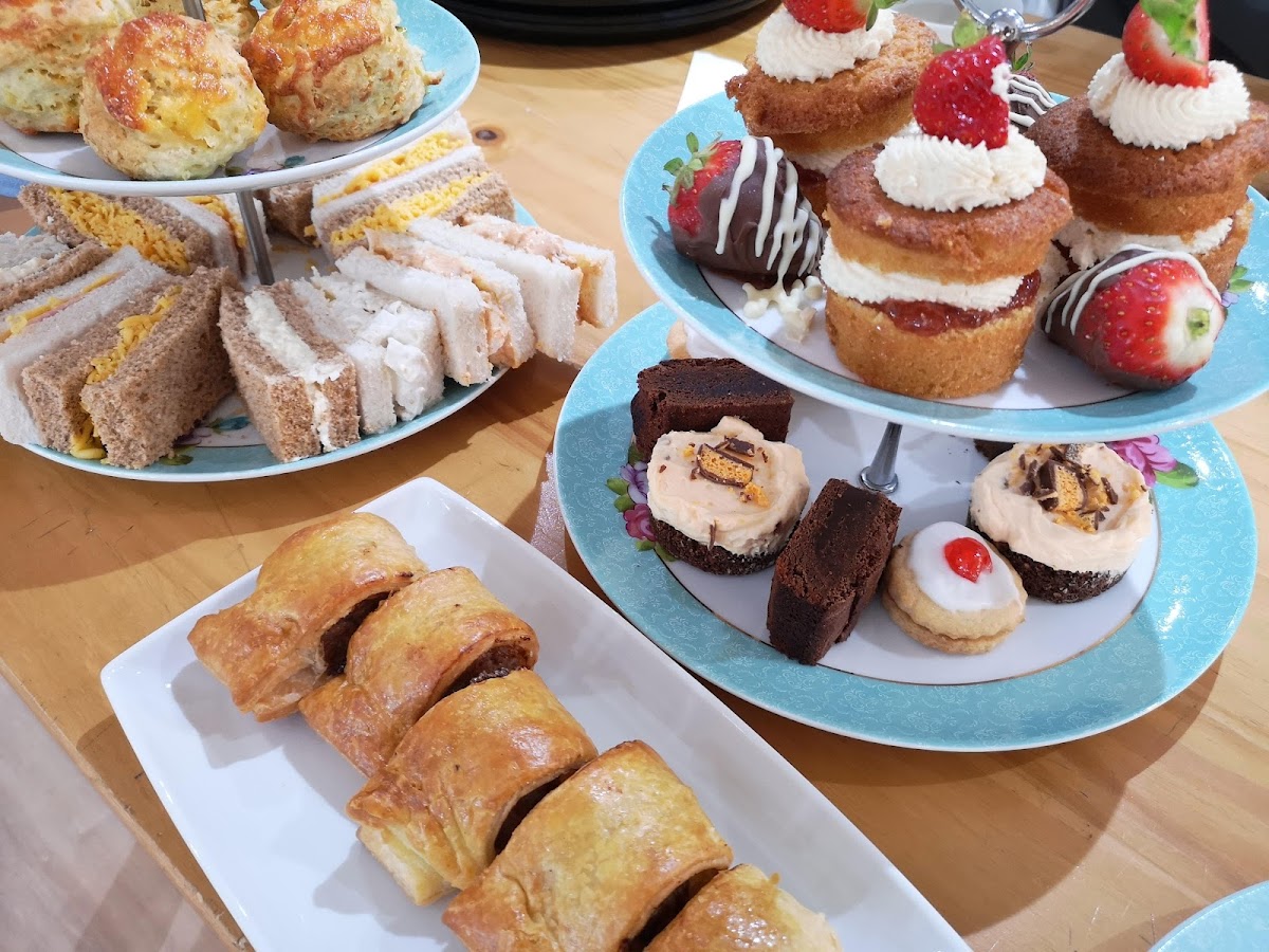 The Snug (Alves) Limited - 5