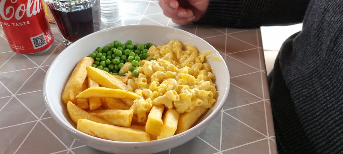 The Snug (Alves) Limited - 9