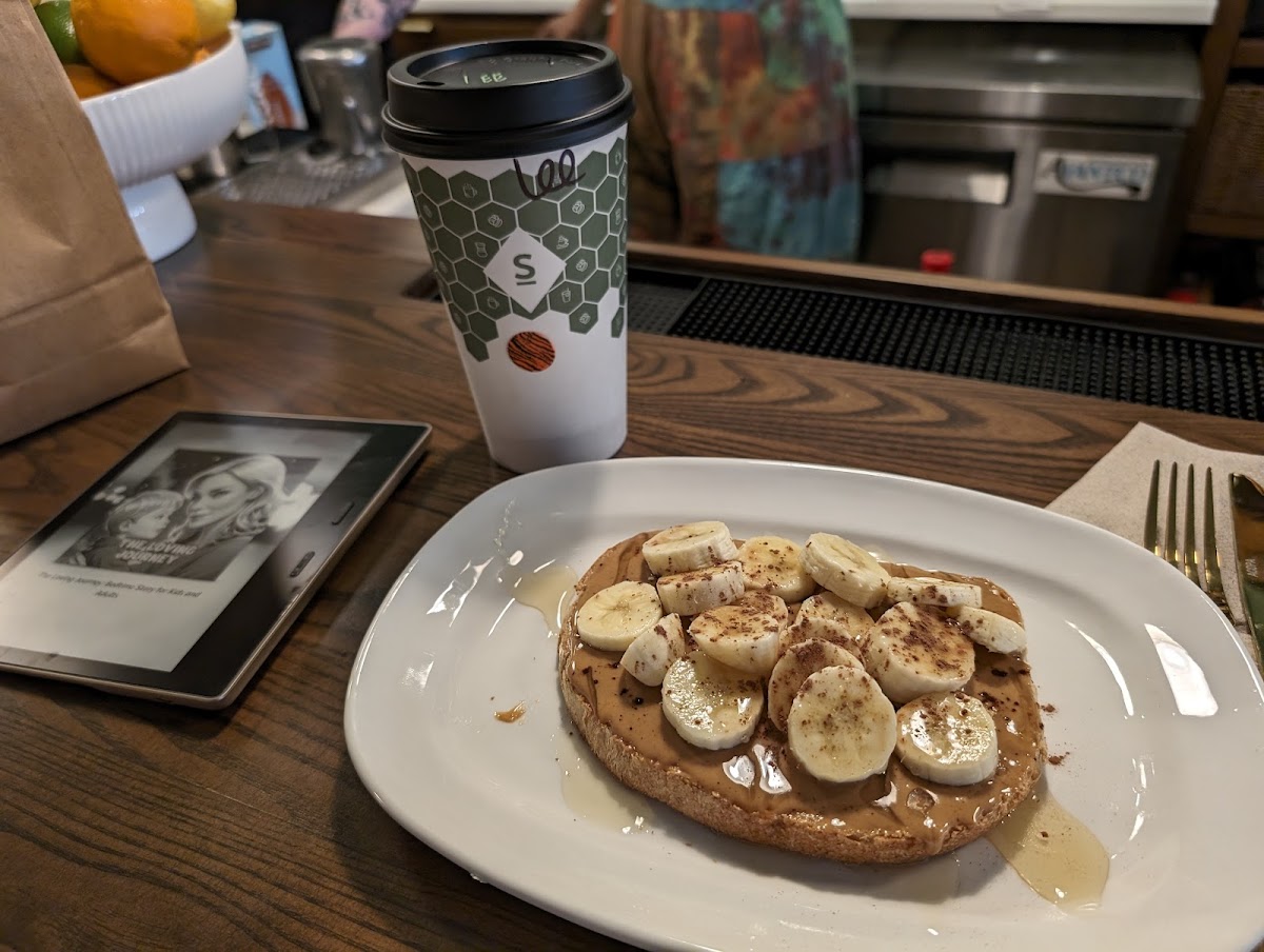 Roast & Toast - Cafe & Cocktail Bar (Simple Roast Downtown) - 6