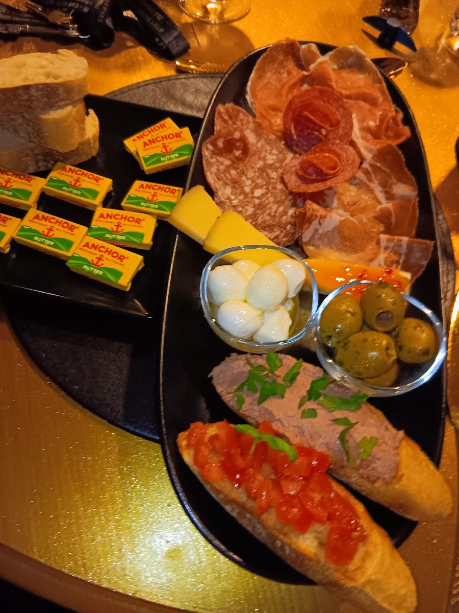 Kaz's Cafe - 4