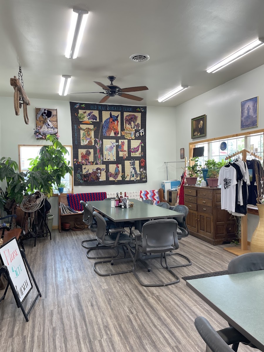 The Daily Bread Cafe - 4