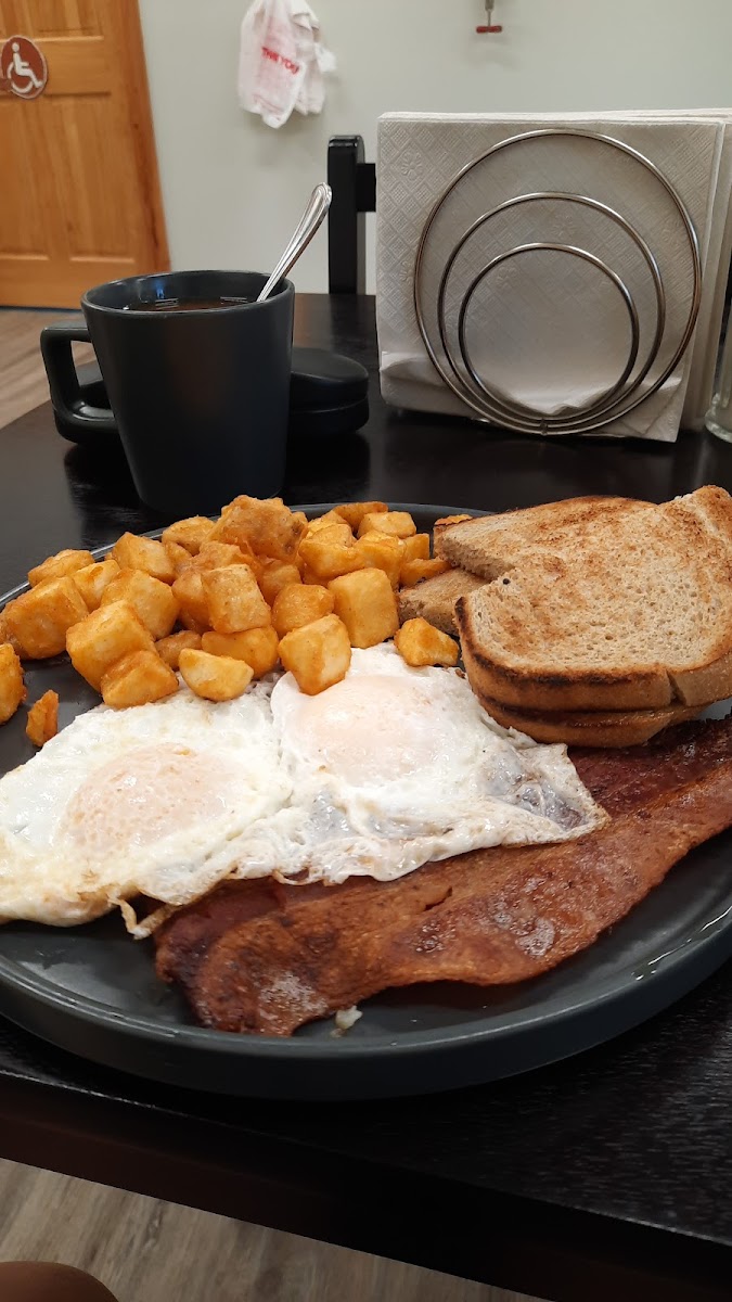 The Daily Bread Cafe - 6