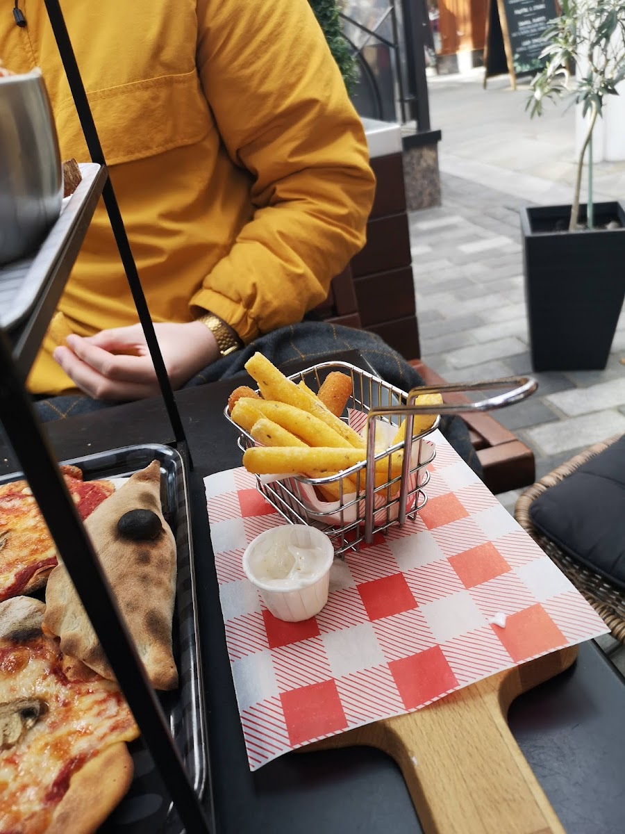 N O C O • PIZZA & PROSECCO - 10