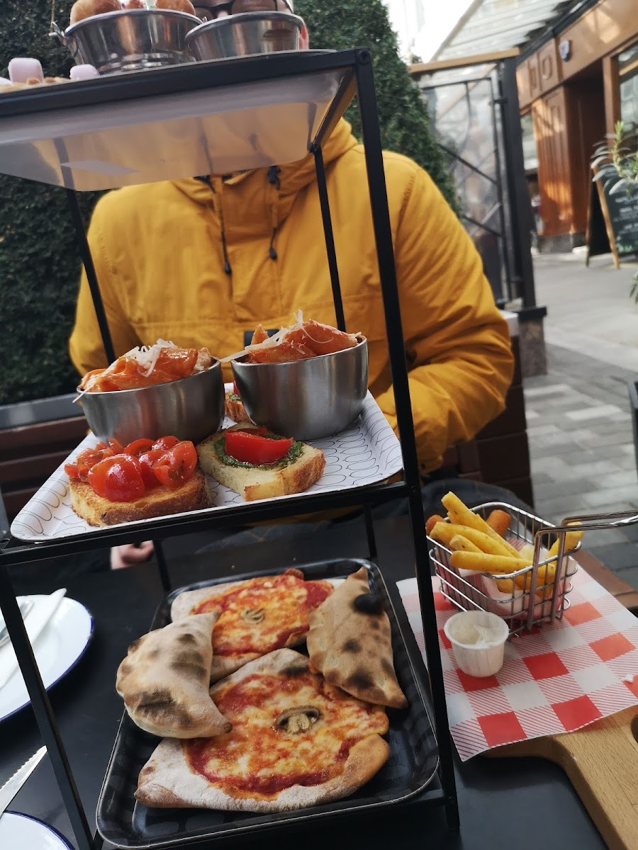 N O C O • PIZZA & PROSECCO - 9