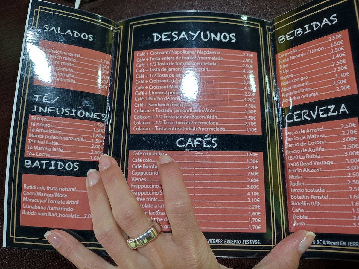 Aroma de Café la Plaza - 1