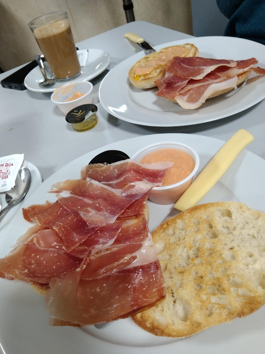 Café Bar Prado - 5