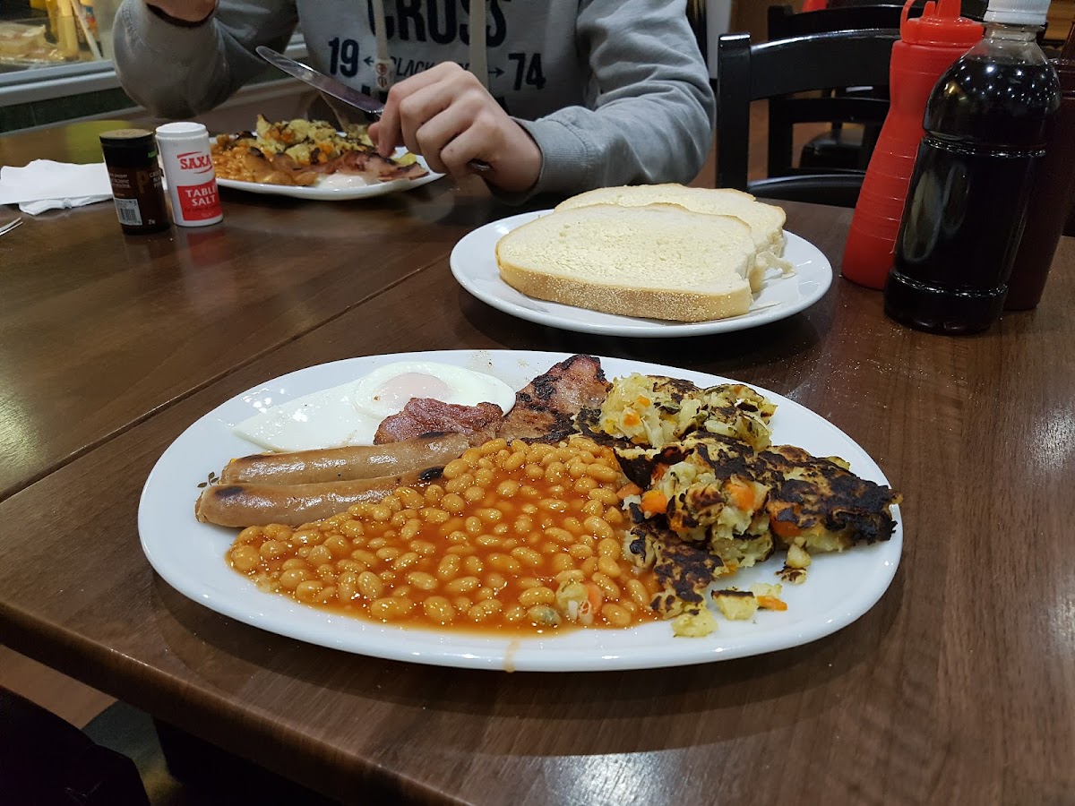 Porky's Cafe T/A The Munch Up - 8