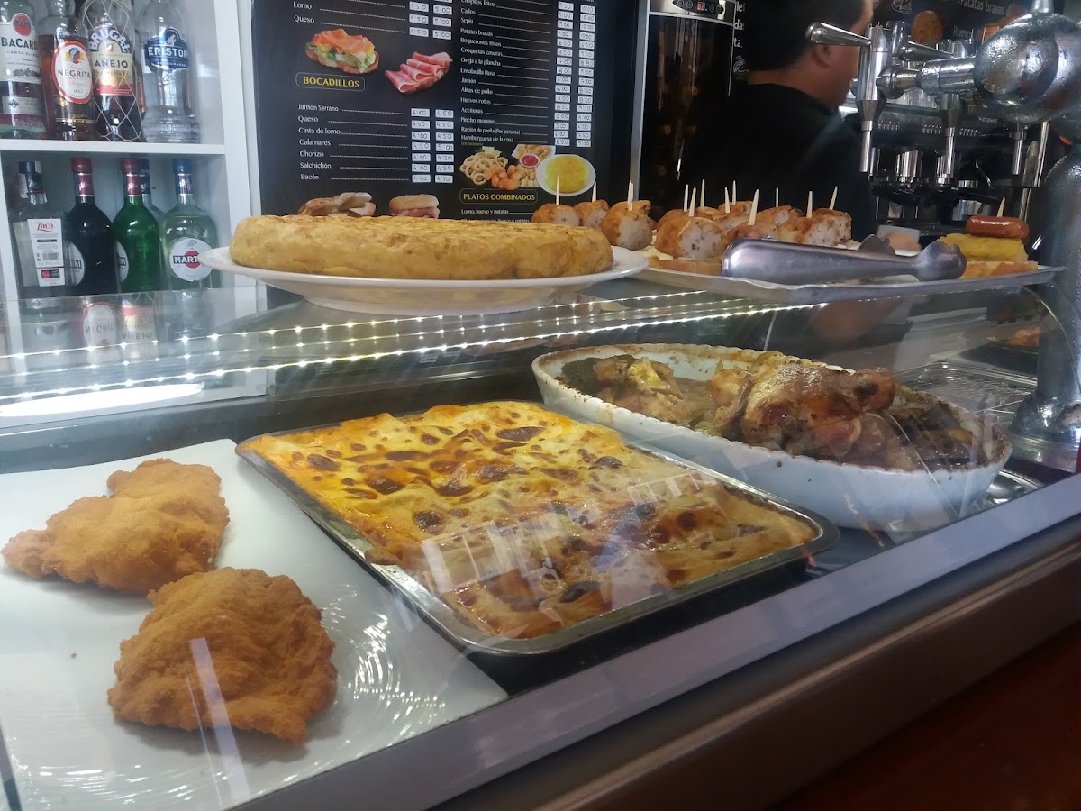 Cafeteria Gran Cafe Bar Y Tapas - 3