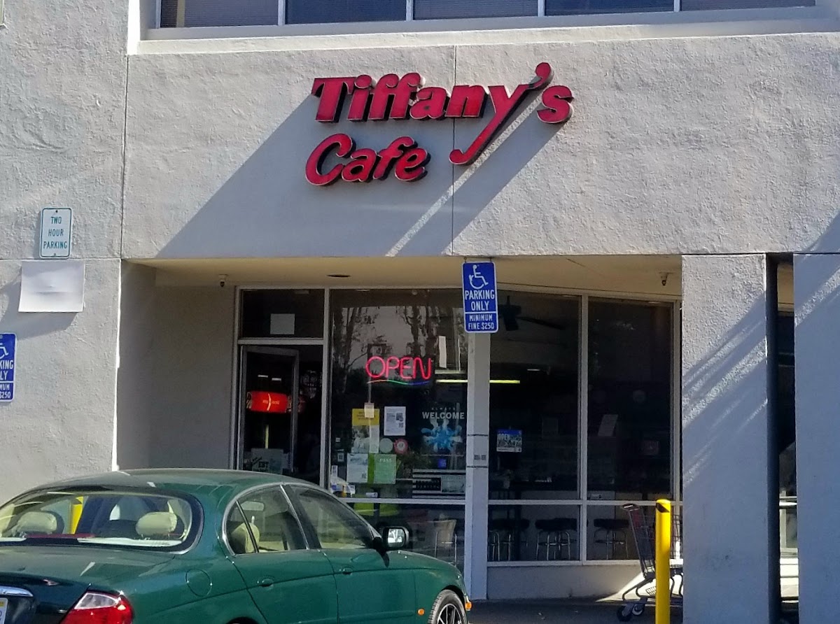 Tiffanys Cafe