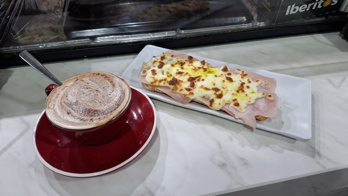 Café Bar BERGES CINCO - 3