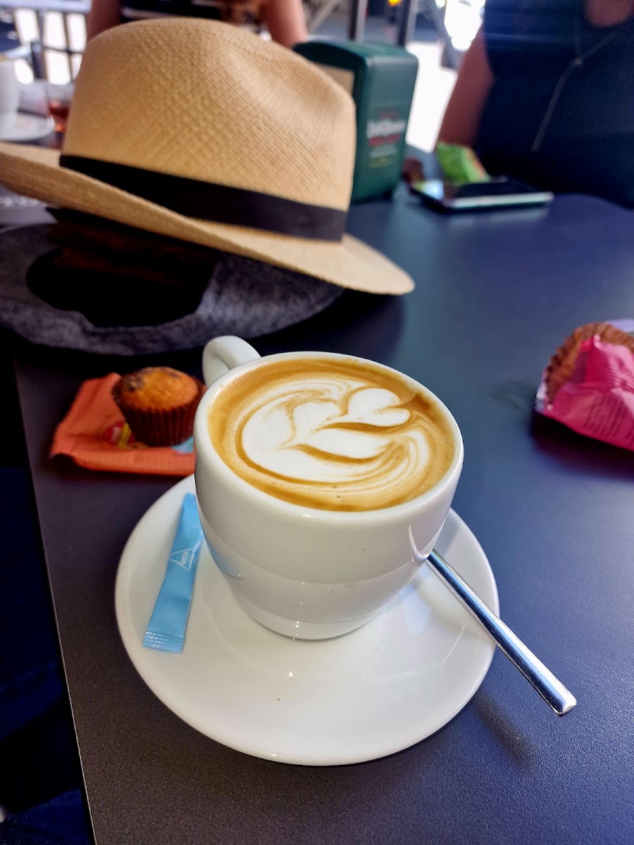 Café Bar BERGES CINCO - 6