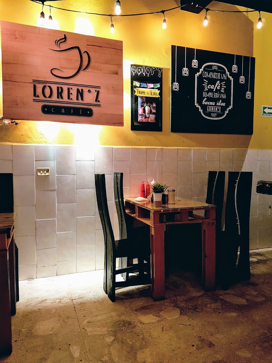 LOREN'Z Café