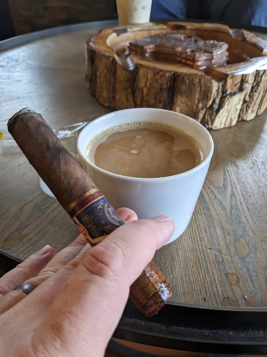 Classic Blends Cigar & Coffee Lounge - 7