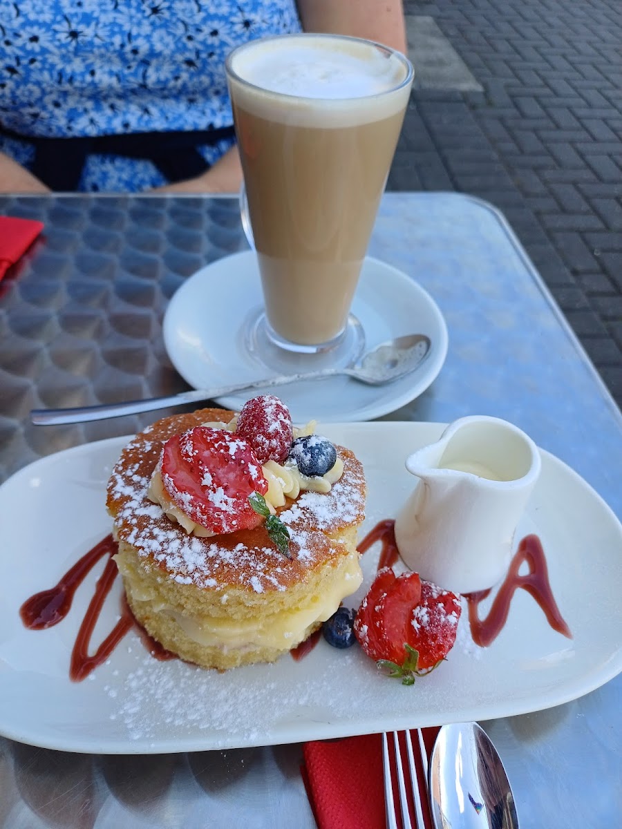 Redz Cafe Ashby de-la Zouch - 5