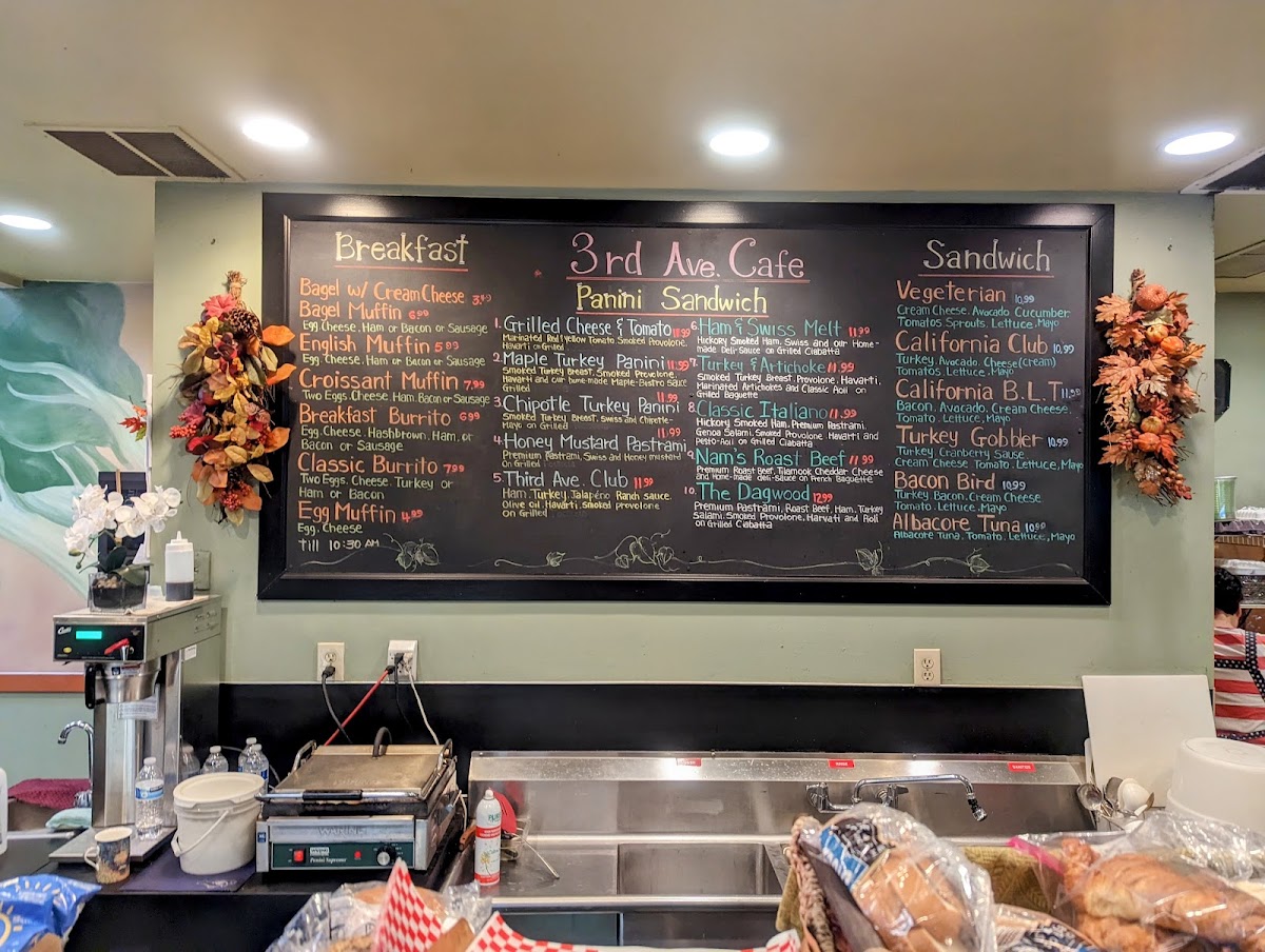 Third Avenue Cafe - 6