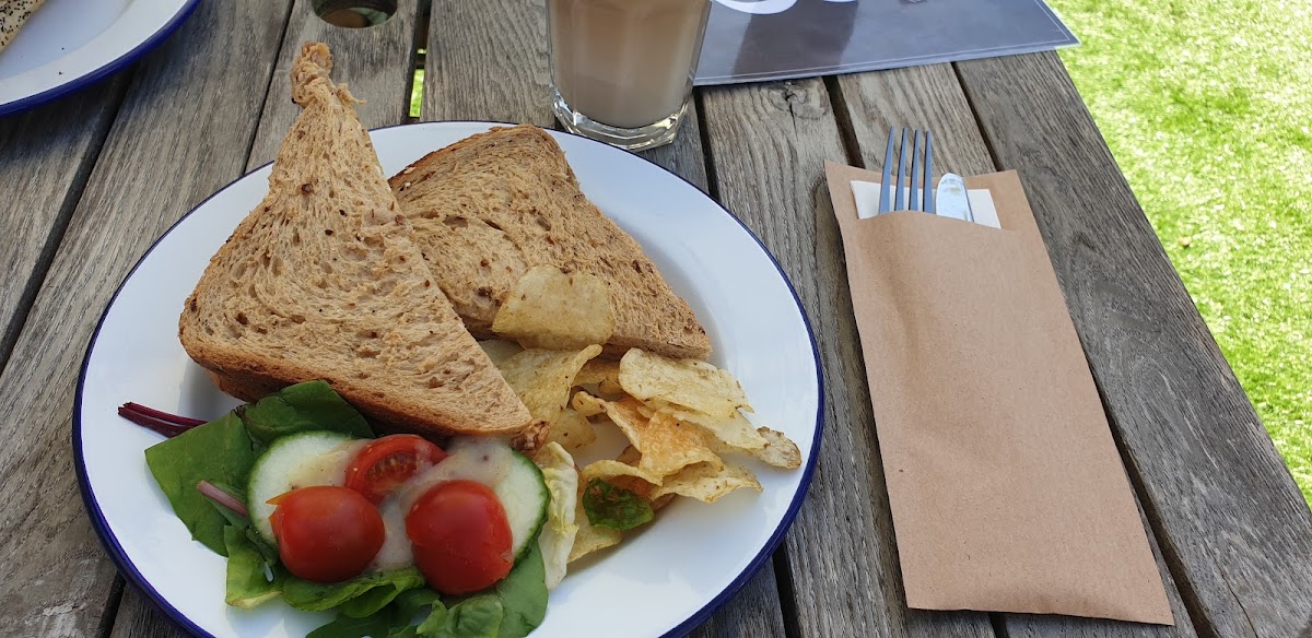 Drake Teas On The Bus - 8