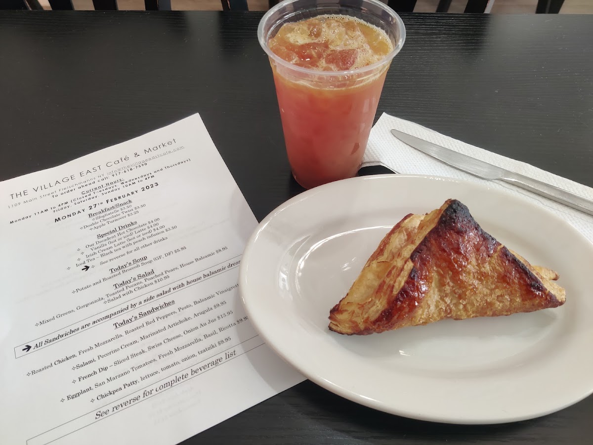 The Village East Cafe & Market - 5