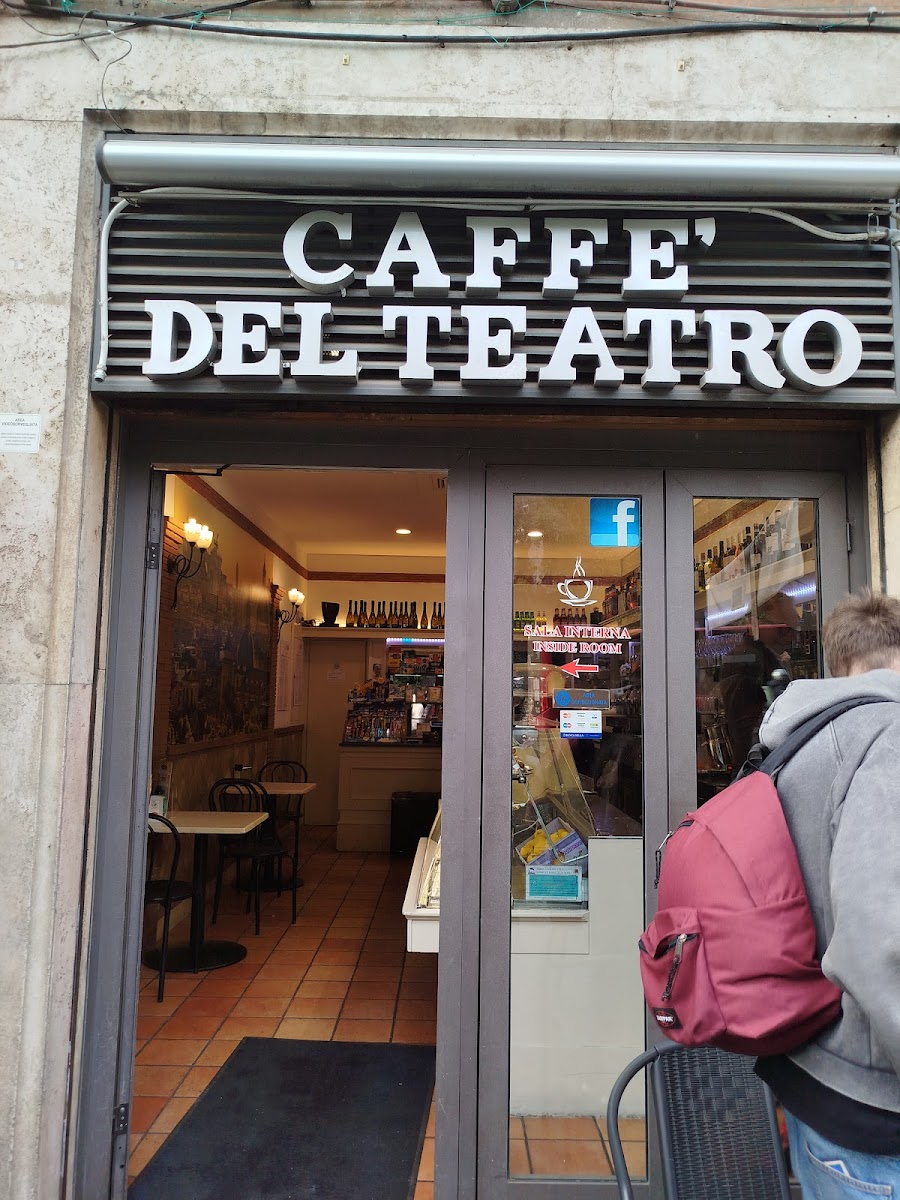 Caffe’ Delteatro